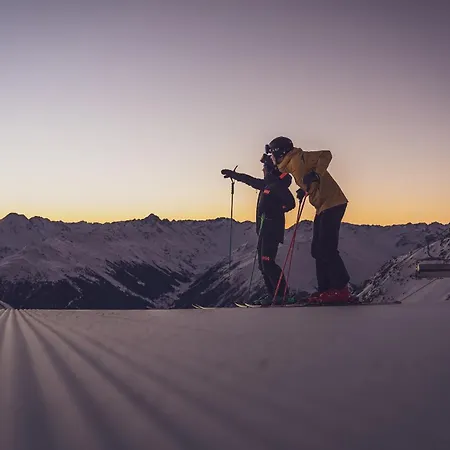 Davoser Huesli By Mountain *