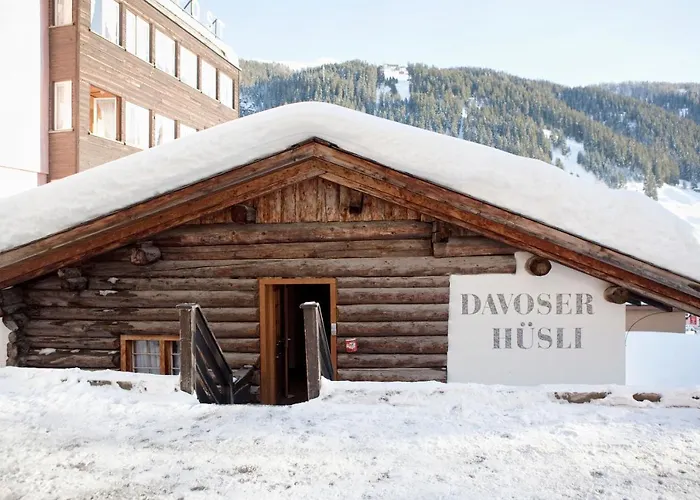 Davoser Huesli By Mountain 达沃斯